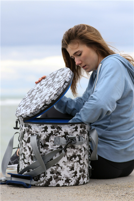 30 Can Bucket Cooler