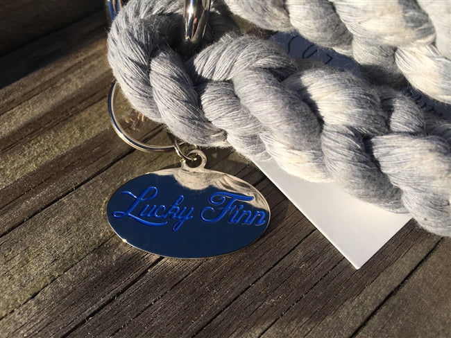 "2 Dogs at Once" Leash Coupler